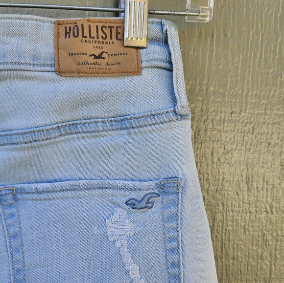 Hollister Collection Boyfriend Highrise Jeans - Picture 2 of 6